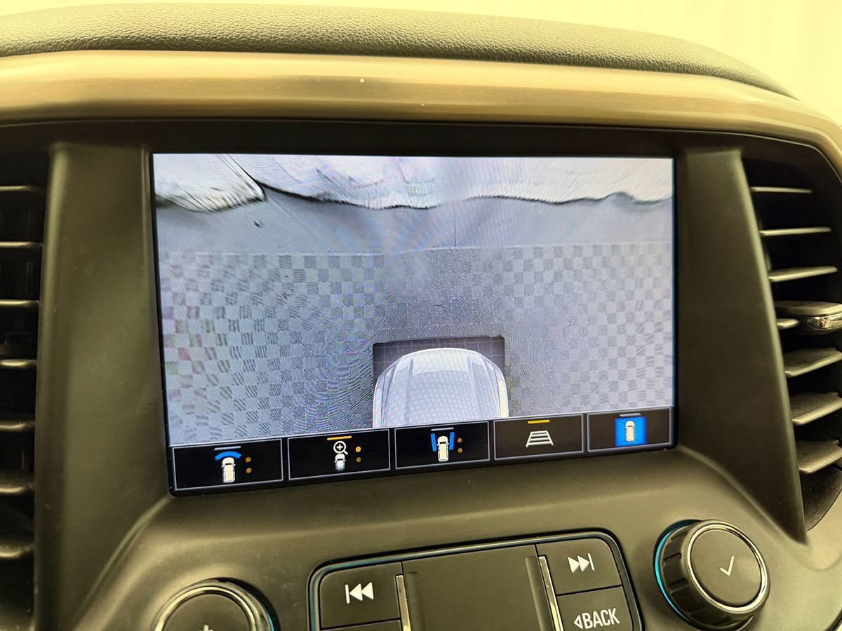Used 2021 GMC Acadia Denali w/ Denali Technology Package image 25