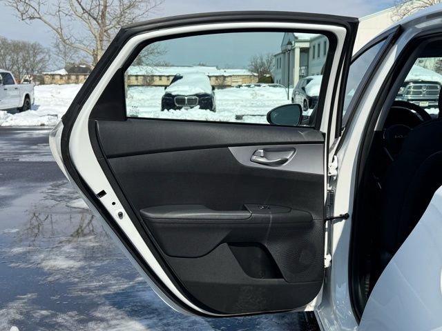 Used 2023 Kia Forte LXS w/ LXS Technology Package image 28