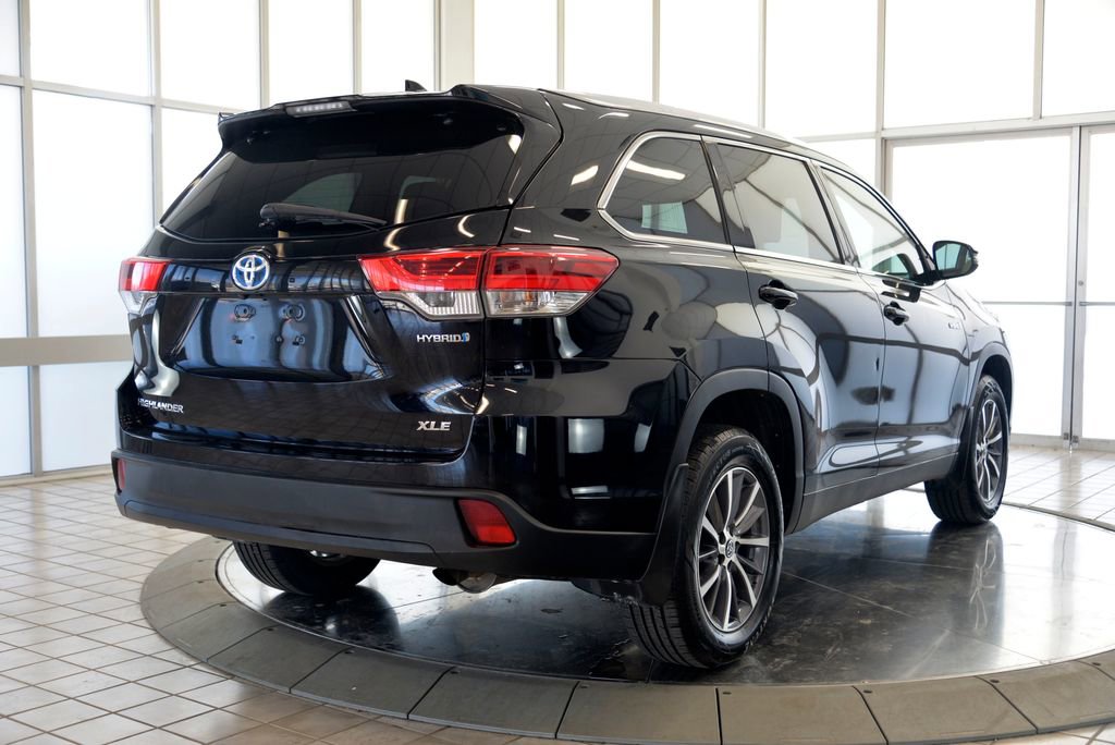 Used 2019 Toyota Highlander XLE image 8