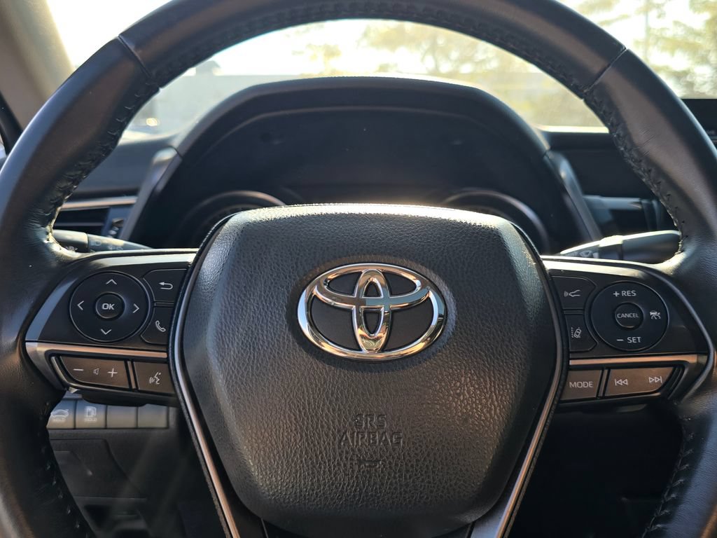 Used 2022 Toyota Camry SE w/ Convenience Package FWD image 21