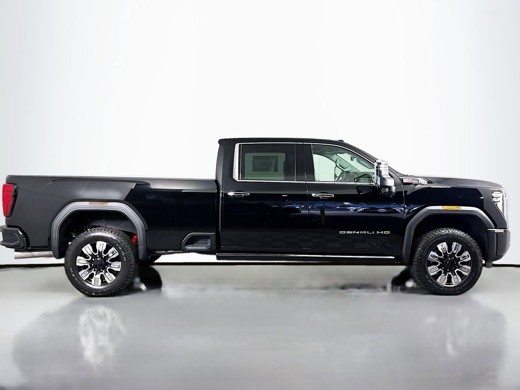 New 2026 GMC Sierra 3500 Denali w/ Denali Reserve Package image 8