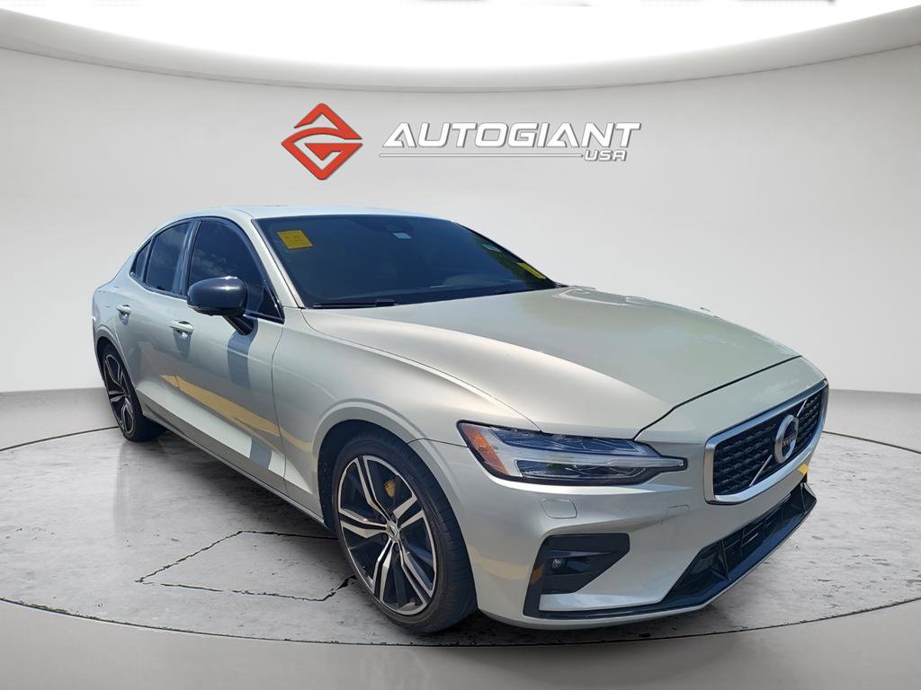Used 2020 Volvo S60 T5 R-Design FWD image 4