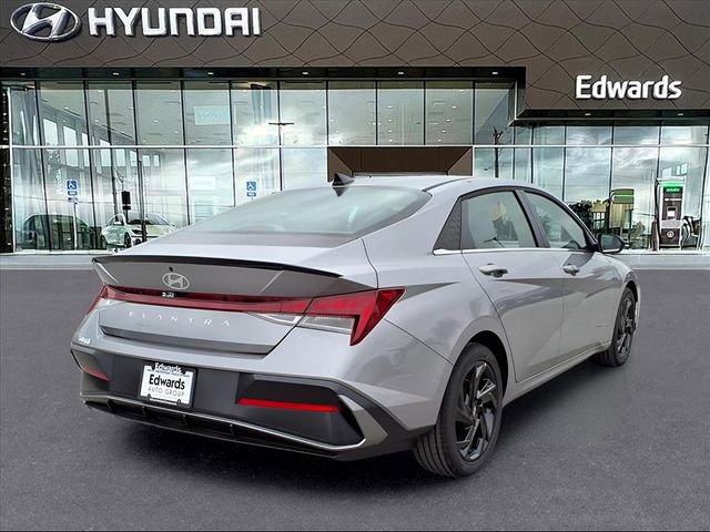 New 2026 Hyundai Elantra SEL Sport image 7