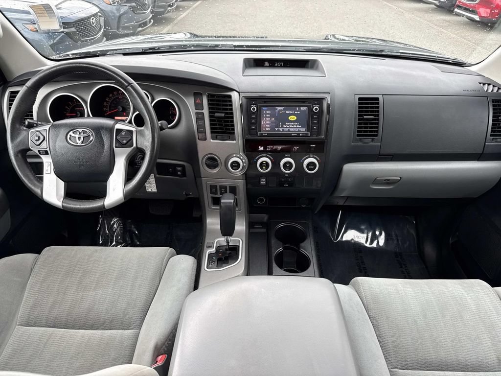 Used 2016 Toyota Sequoia SR5 AWD/4WD image 17