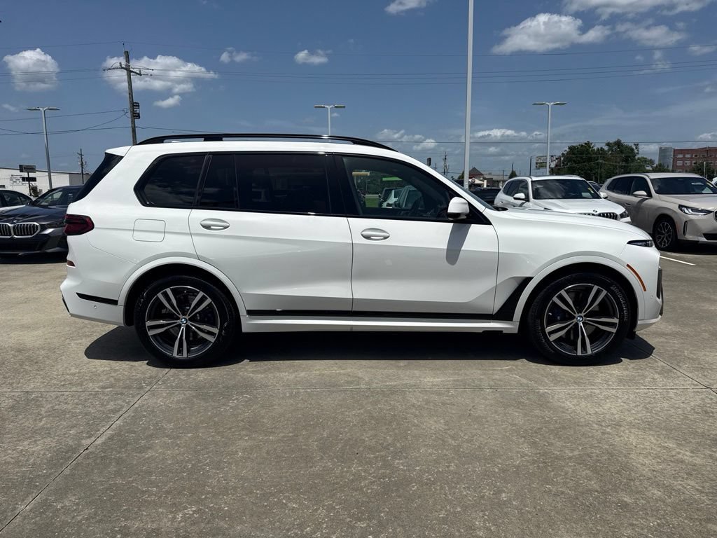 Certified 2024 BMW X7 xDrive40i w/ M Sport Package AWD/4WD image 6
