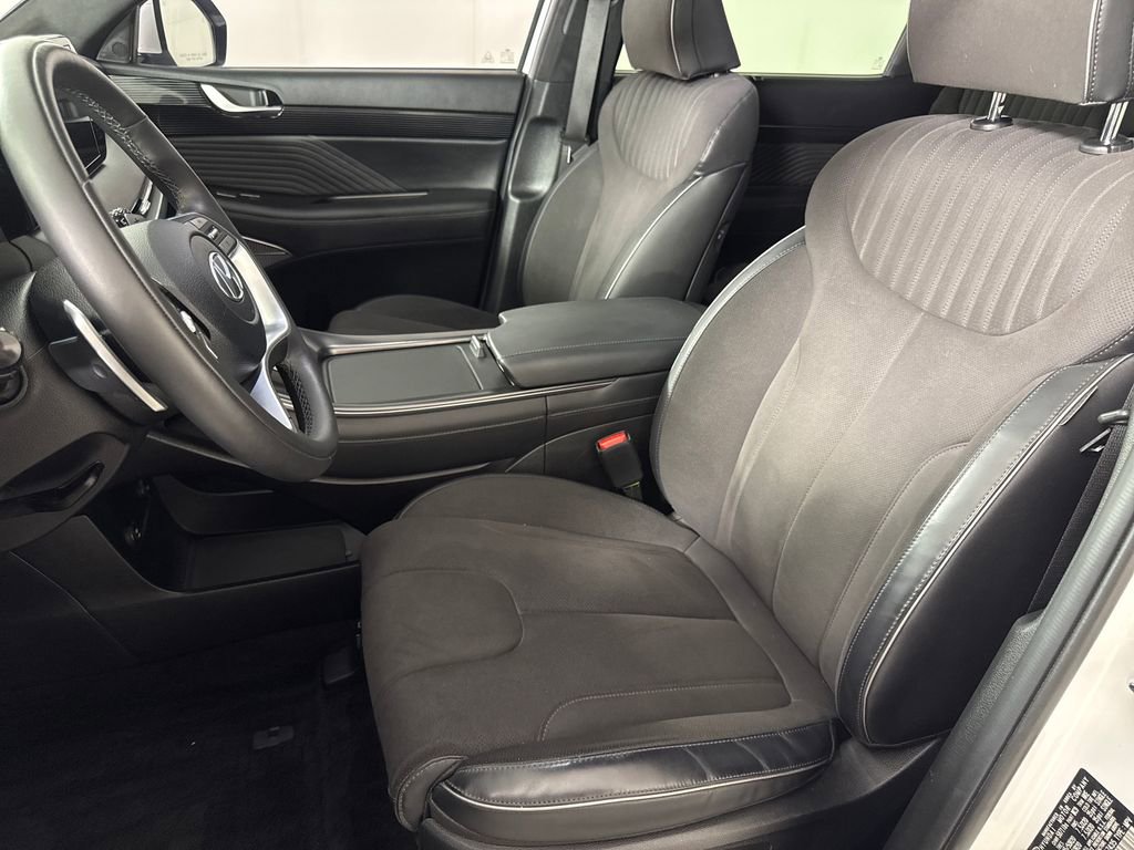 Used 2025 Hyundai Palisade Calligraphy AWD/4WD image 13