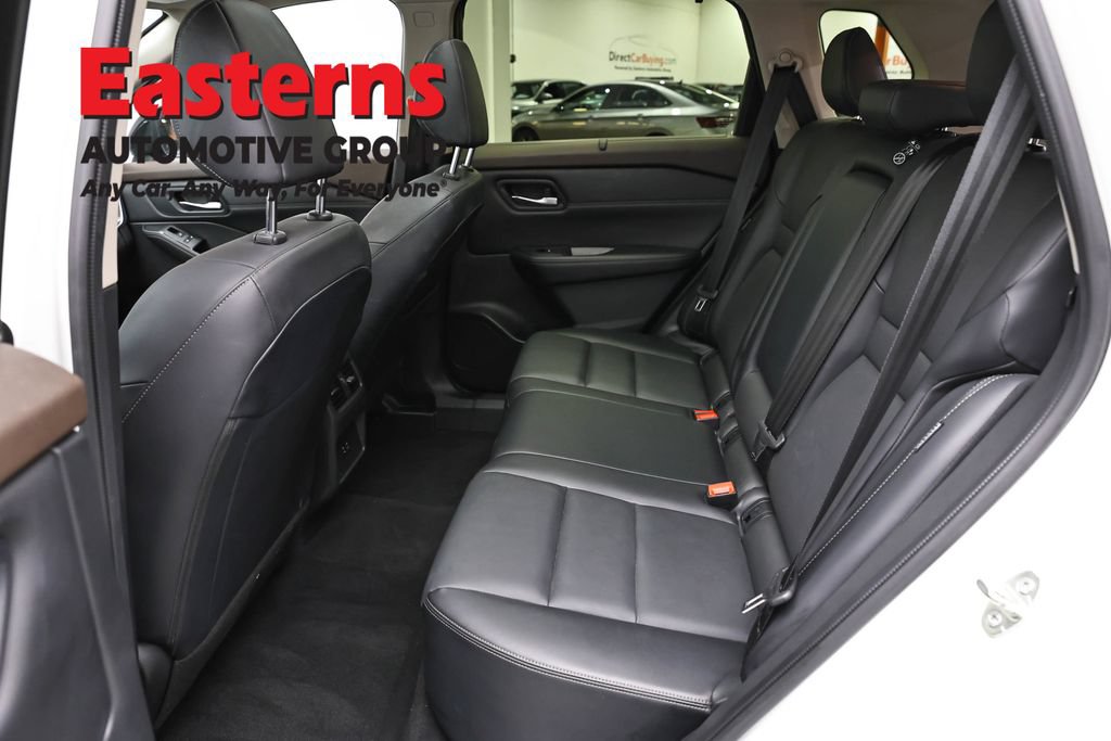 Used 2023 Nissan Rogue SV w/ SV Premium B Package AWD/4WD image 42