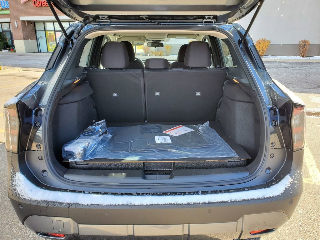 New 2026 Nissan Kicks SV w/ Cold Weather Package AWD/4WD image 9
