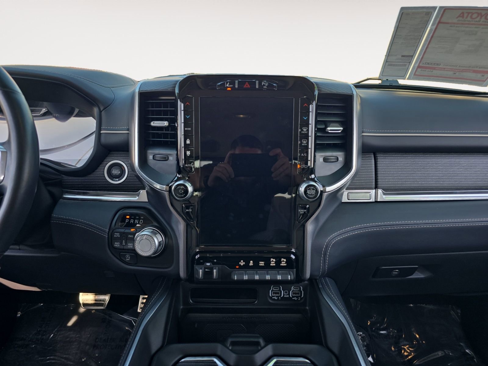 Used 2023 RAM 1500 Limited image 11