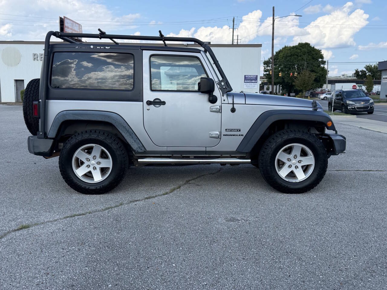 Used 2013 Jeep Wrangler Sport AWD/4WD image 9