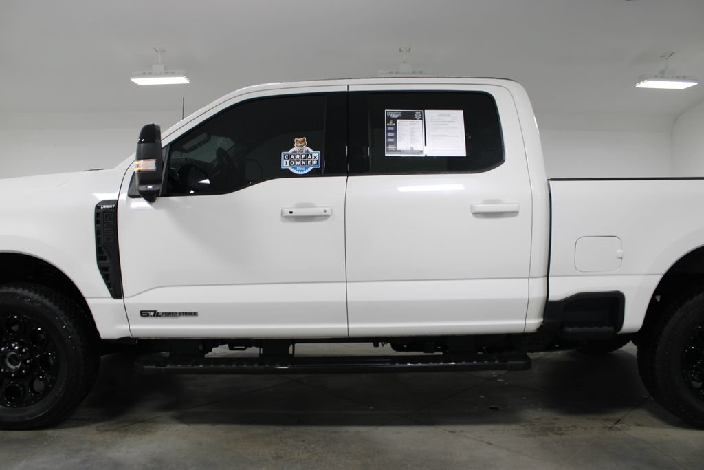 Used 2025 Ford F250 Lariat w/ Black Appearance Package AWD/4WD image 4