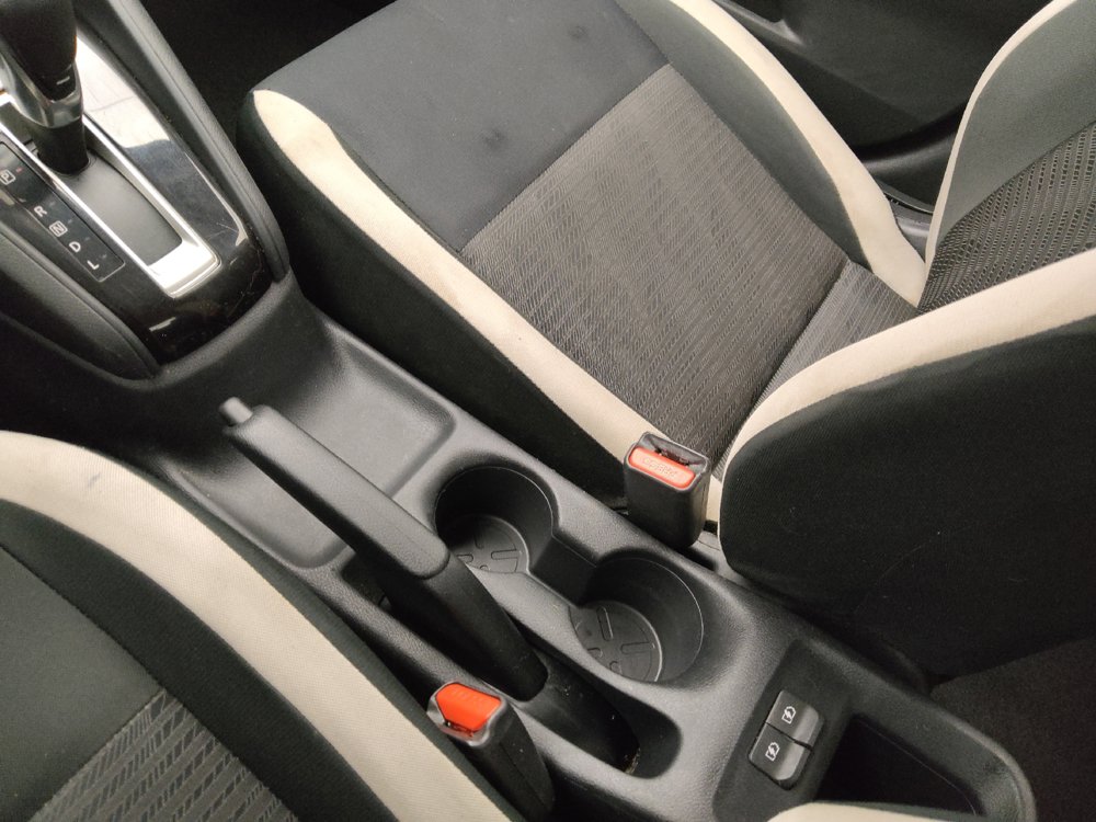 Used 2021 Nissan Versa SV FWD image 26