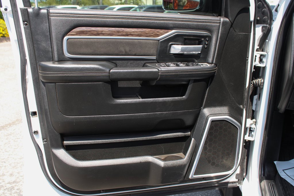 Used 2020 RAM 3500 Laramie image 15