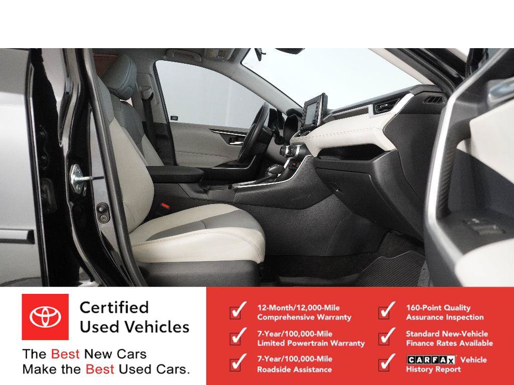 Used 2021 Toyota RAV4 XLE Premium FWD image 10