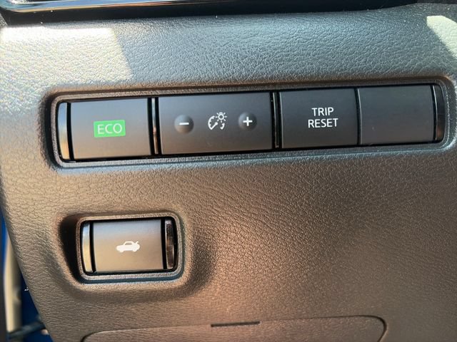 Used 2024 Nissan Sentra SV FWD image 20
