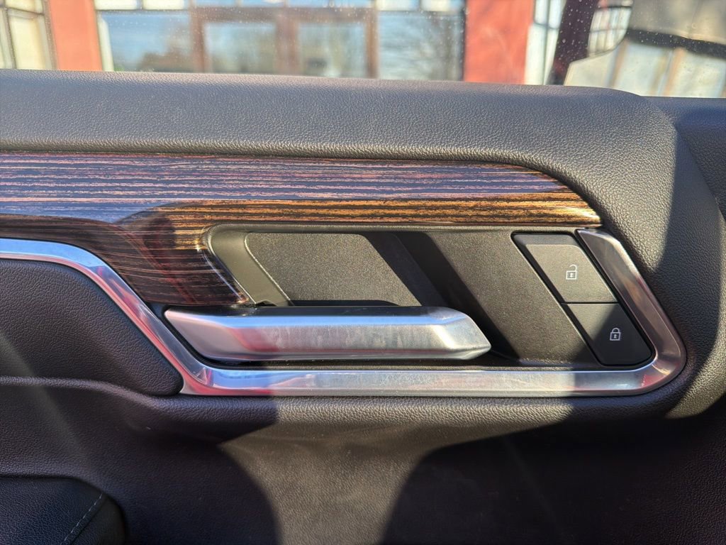 Used 2023 GMC Sierra 1500 Elevation image 35