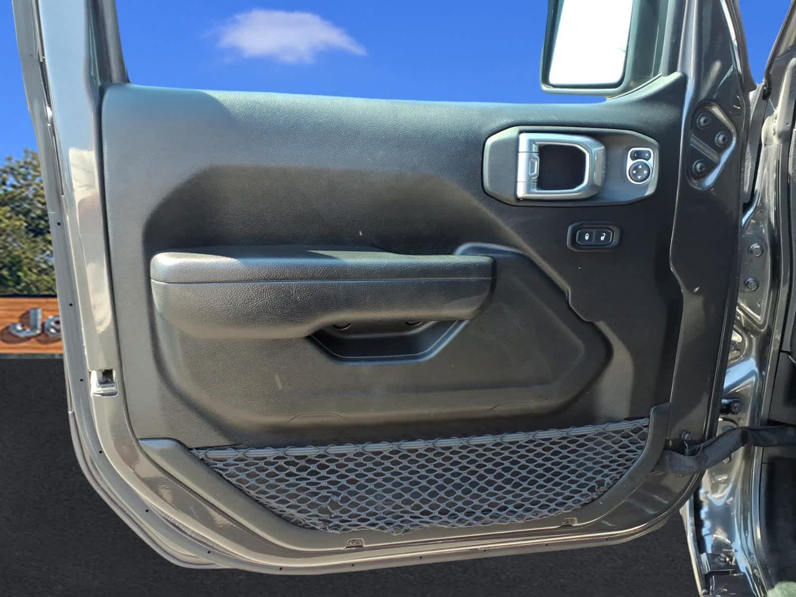 Used 2023 Jeep Wrangler Unlimited Sport AWD/4WD image 11