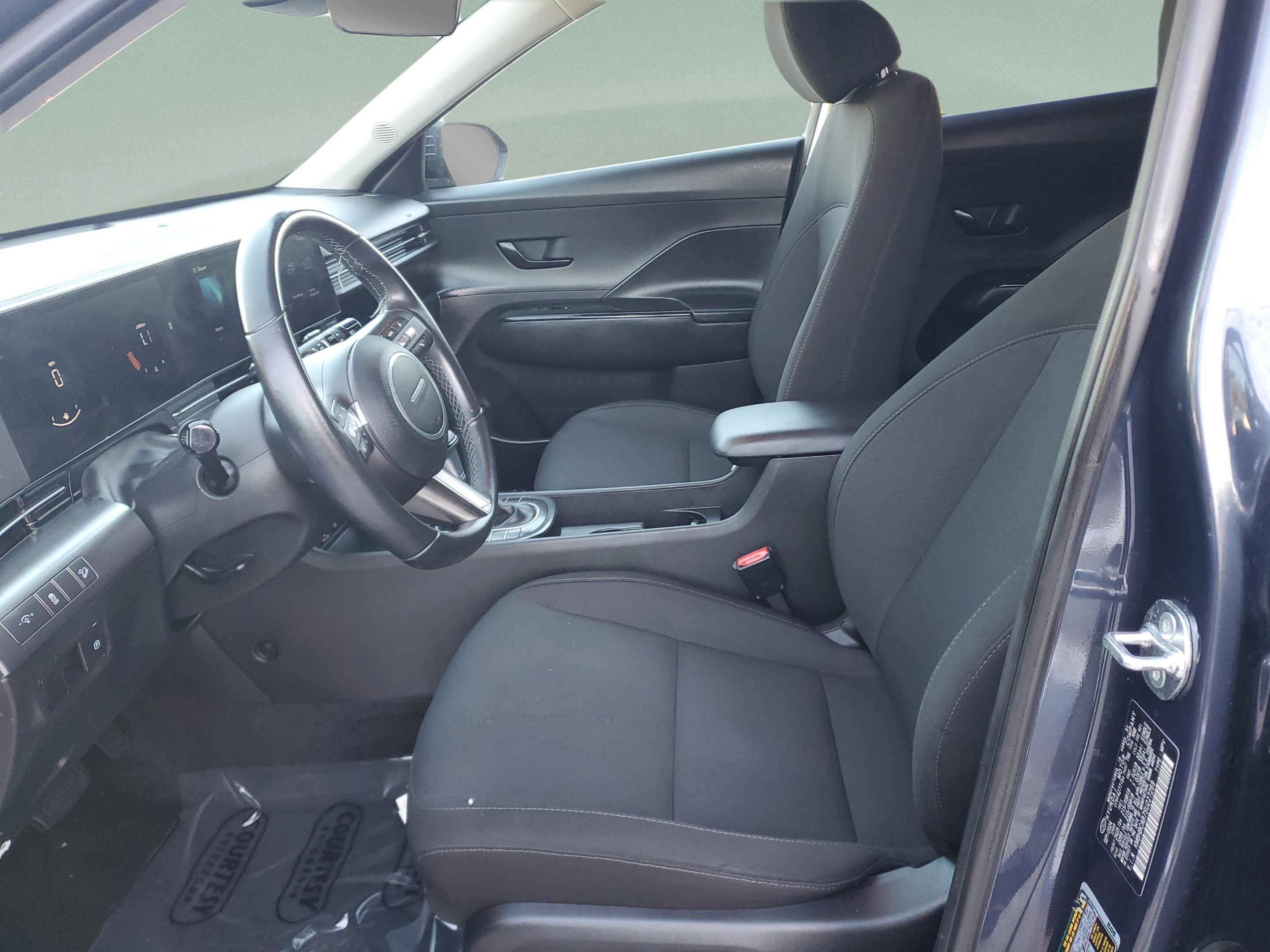 Used 2025 Hyundai Kona SEL image 20