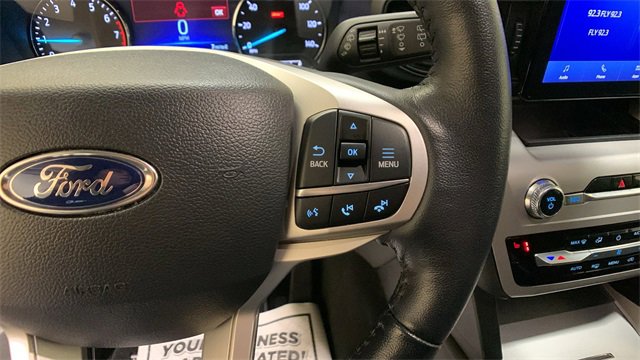 Used 2023 Ford Explorer XLT image 35