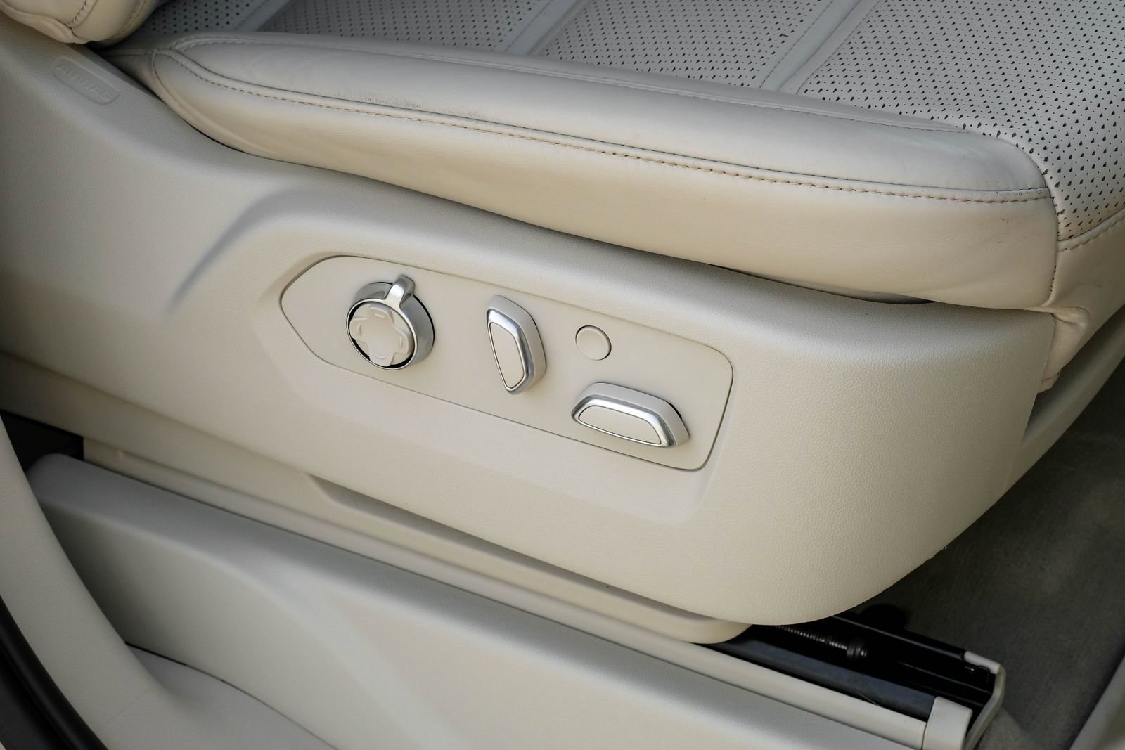 Used 2021 Cadillac Escalade Sport Platinum AWD/4WD image 40