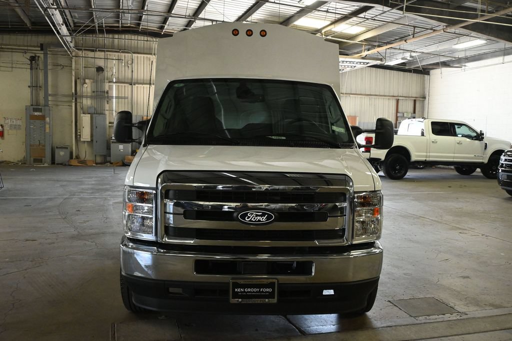 New 2026 Ford E-350 and Econoline 350 Super Duty w/ Power Equipment Group RWD image 4