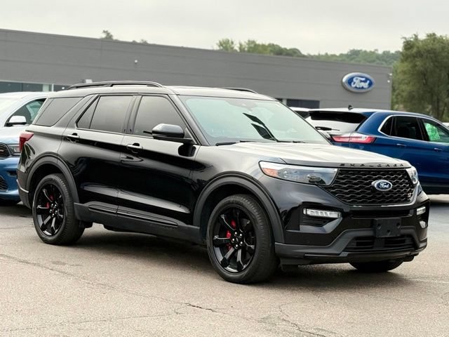 Used 2023 Ford Explorer ST w/ Technology Package AWD/4WD image 30