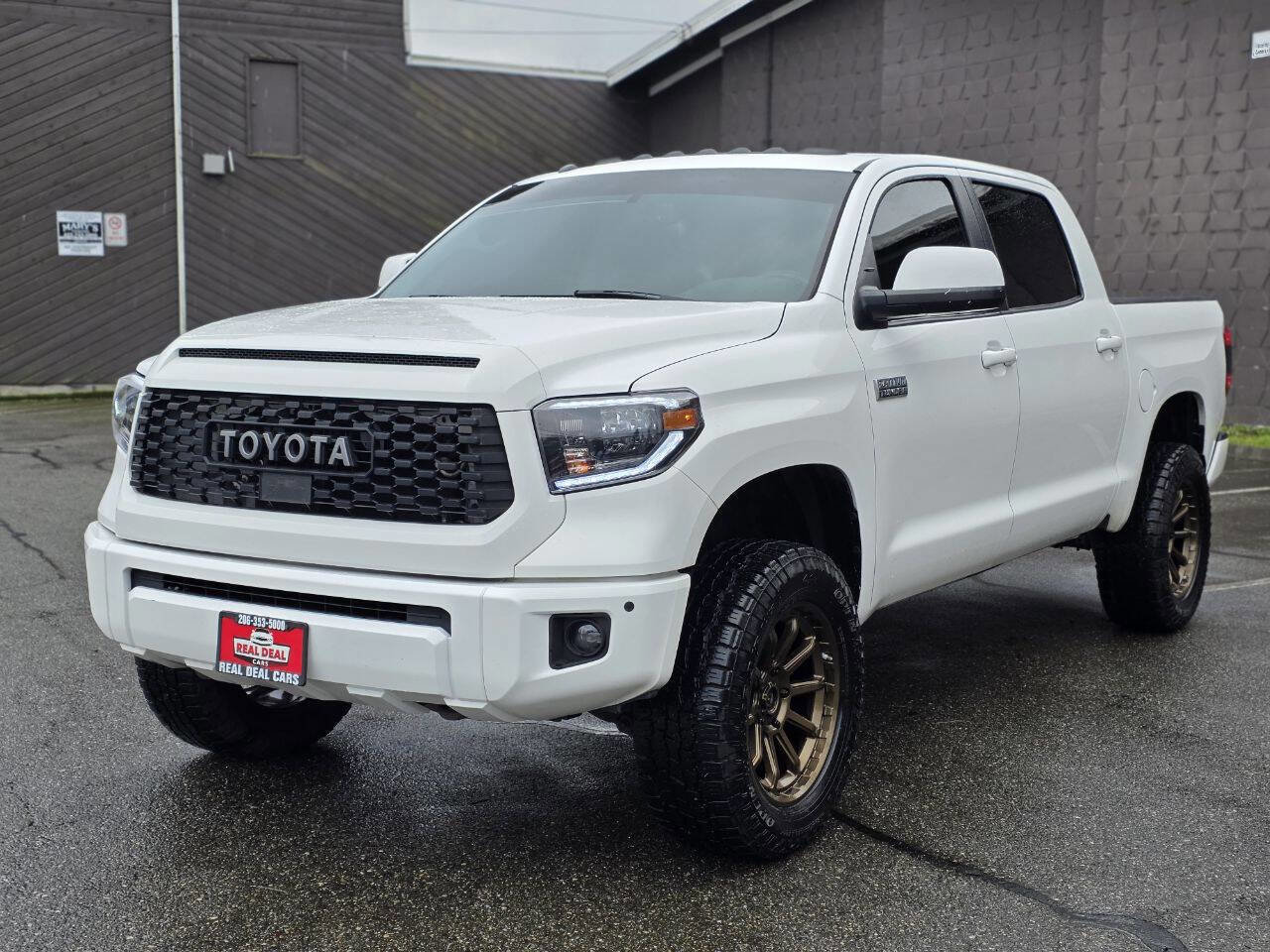 Used 2015 Toyota Tundra Platinum image 17