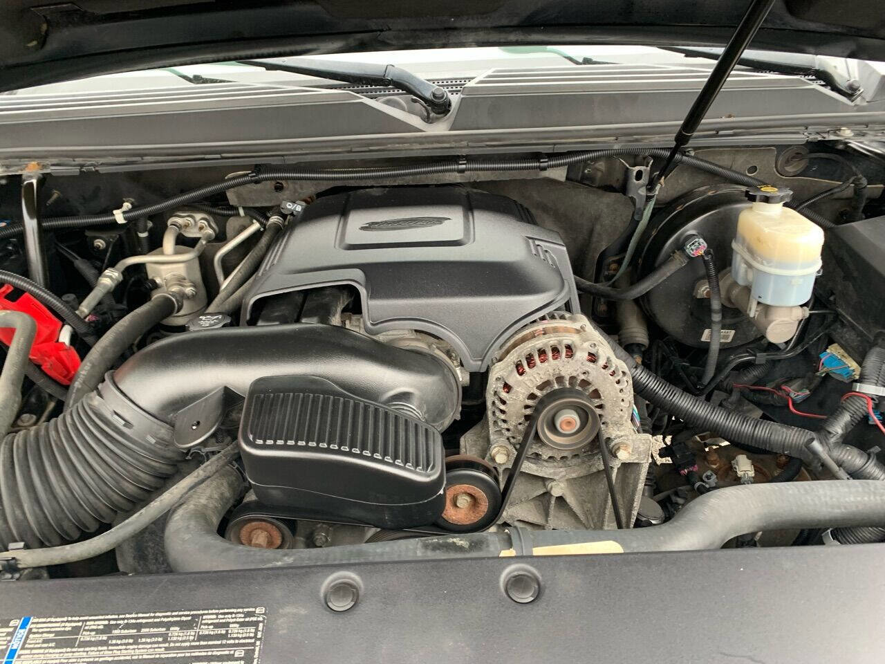 Used 2011 GMC Yukon Denali image 12