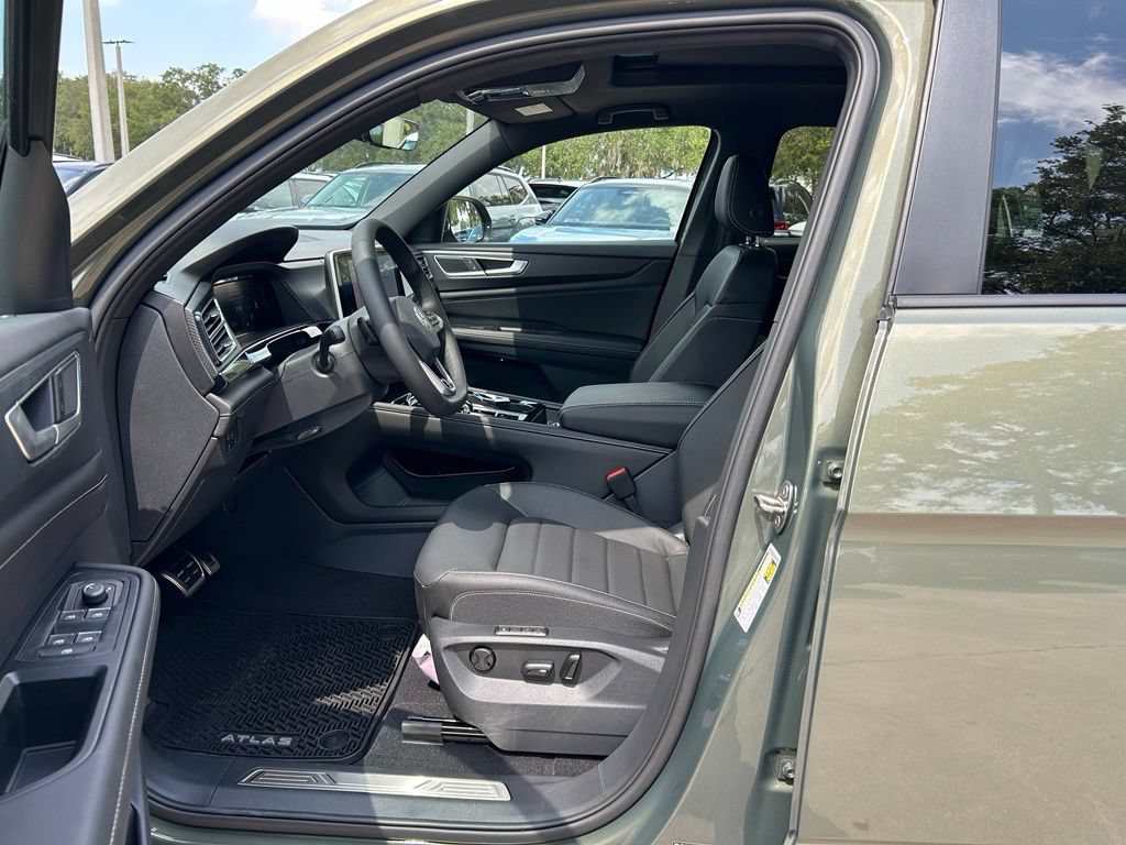 New 2026 Volkswagen Atlas Cross Sport SEL R-Line AWD/4WD image 15