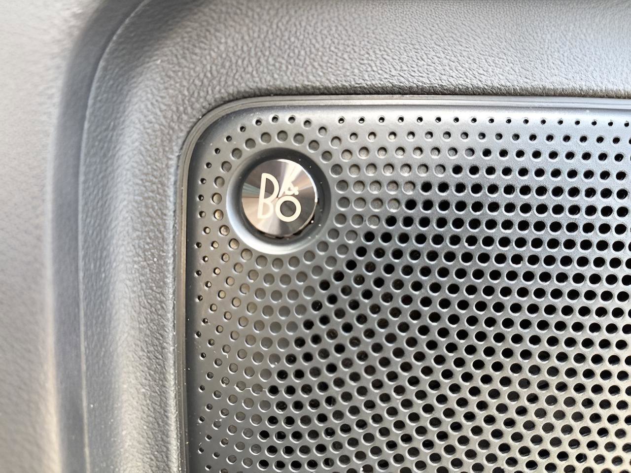 Used 2021 Ford Escape Titanium w/ Titanium Premium Package image 16