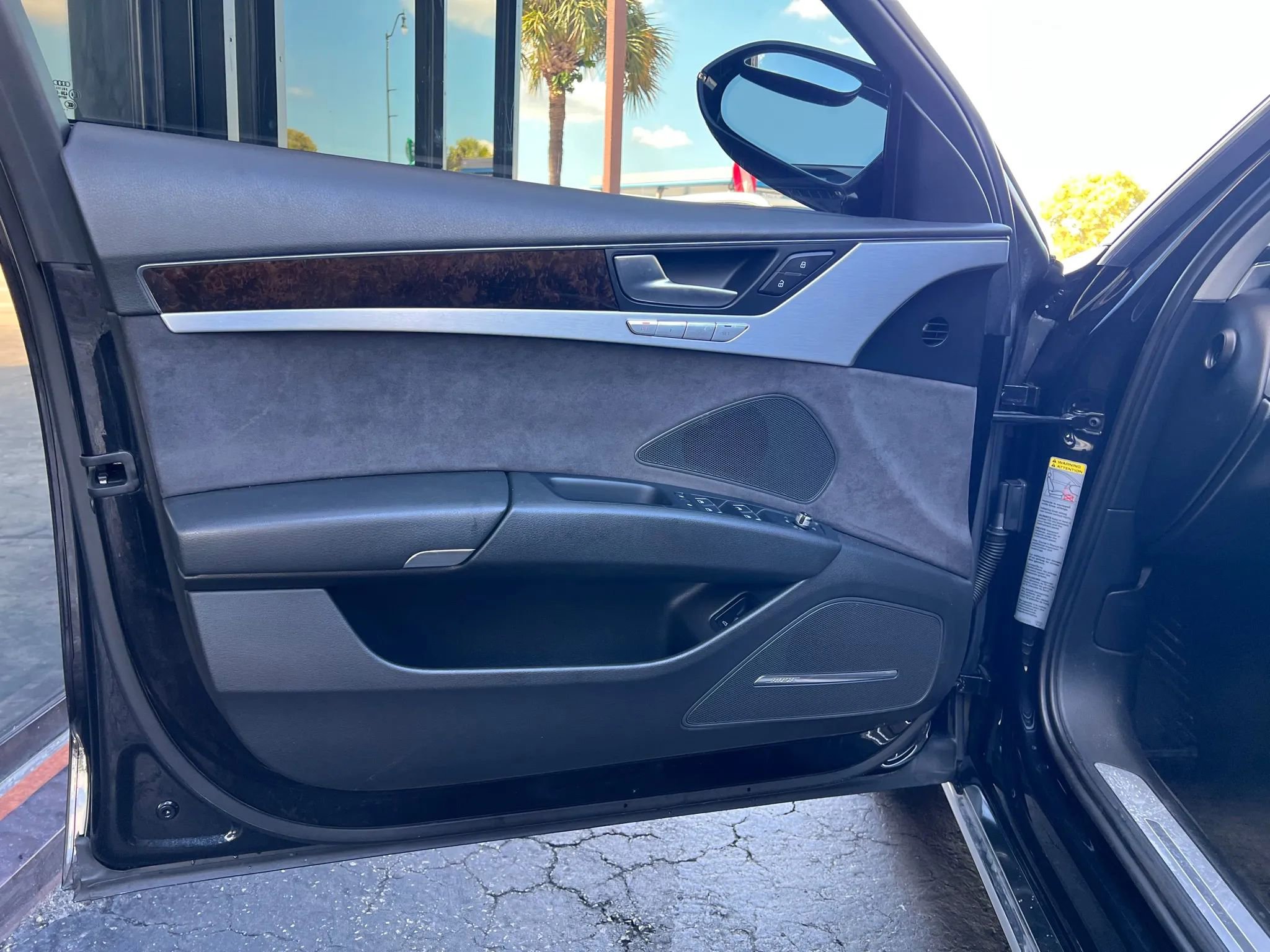 Used 2012 Audi A8 4.2 image 10