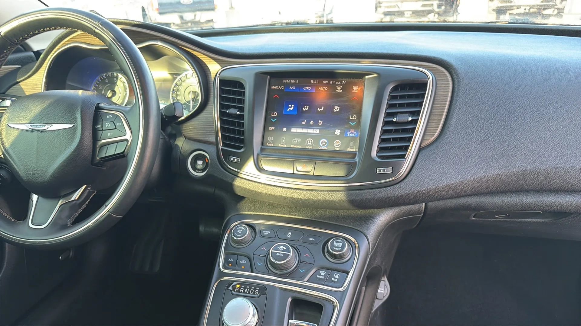 Used 2015 Chrysler 200 C w/ Navigation & Sound Group I image 91