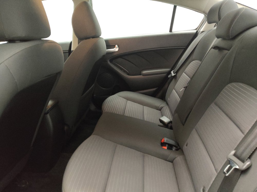 Used 2017 Kia Forte LX w/ LX Popular Package image 18