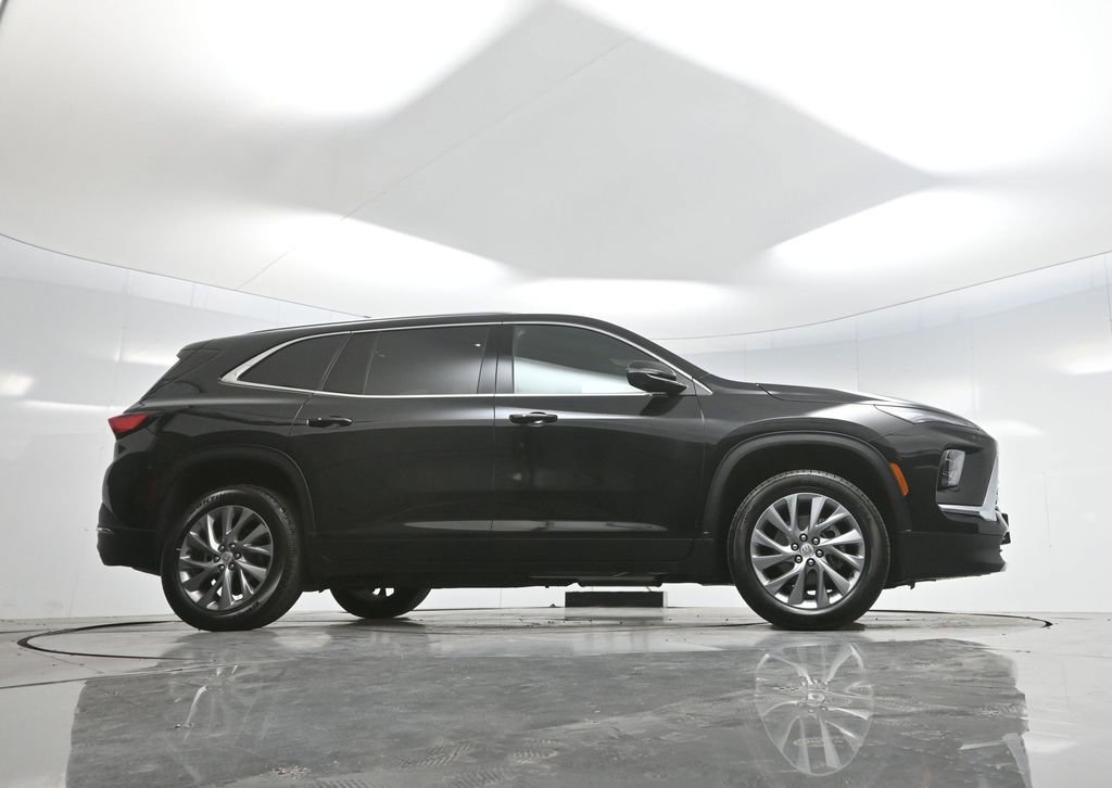 Used 2025 Buick Enclave Preferred image 71