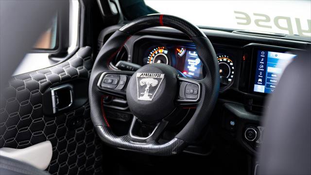 Used 2025 Jeep Wrangler Unlimited Sport image 15