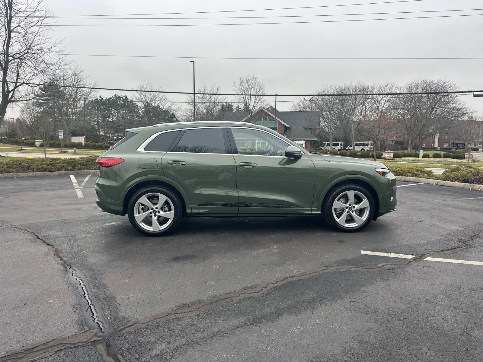 New 2025 Audi Q5 Prestige image 8