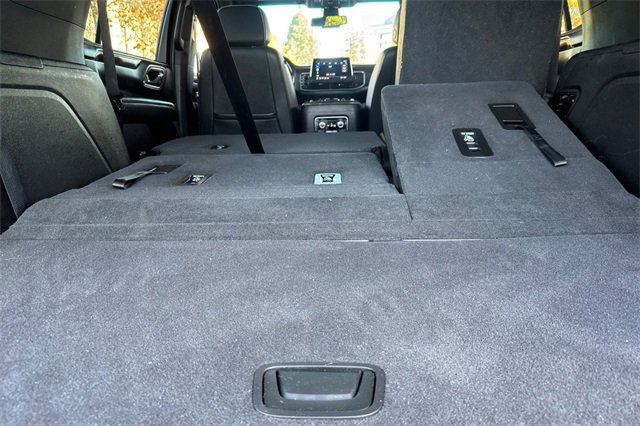 Used 2021 GMC Yukon SLT image 16