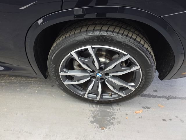 Used 2024 BMW X3 xDrive30i w/ Premium Package image 16