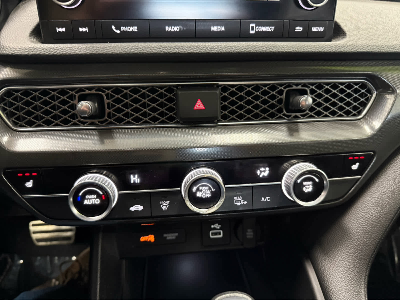 Used 2023 Acura Integra A-Spec image 16