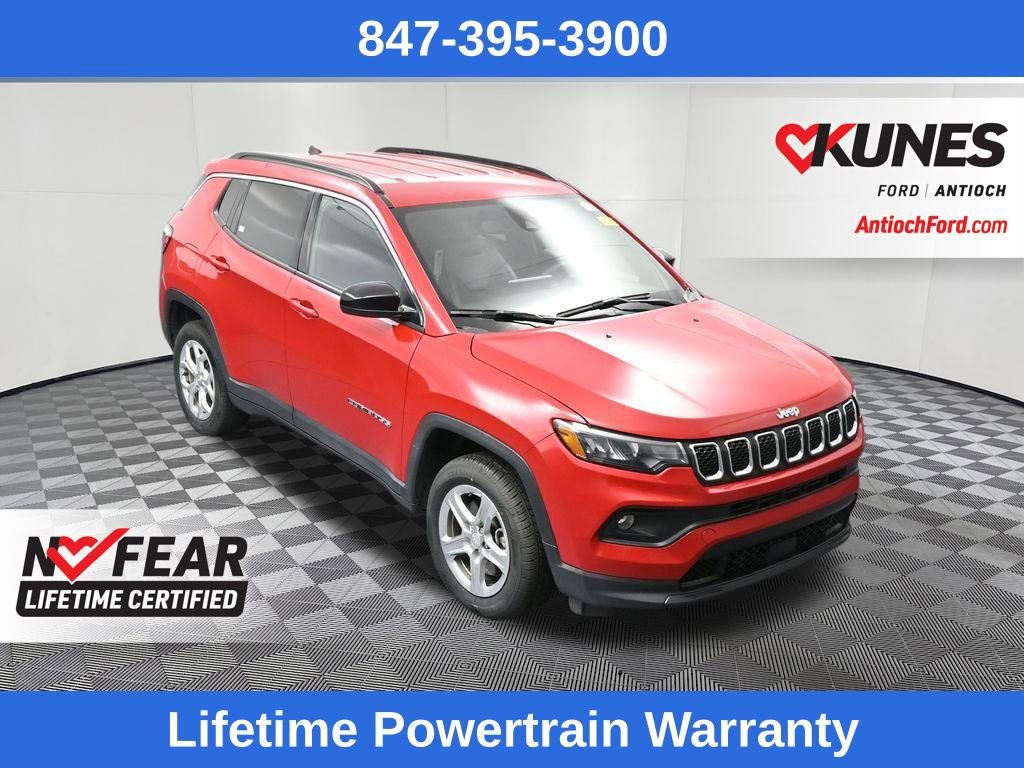 Used 2024 Jeep Compass Latitude w/ Altitude Special Edition image 35