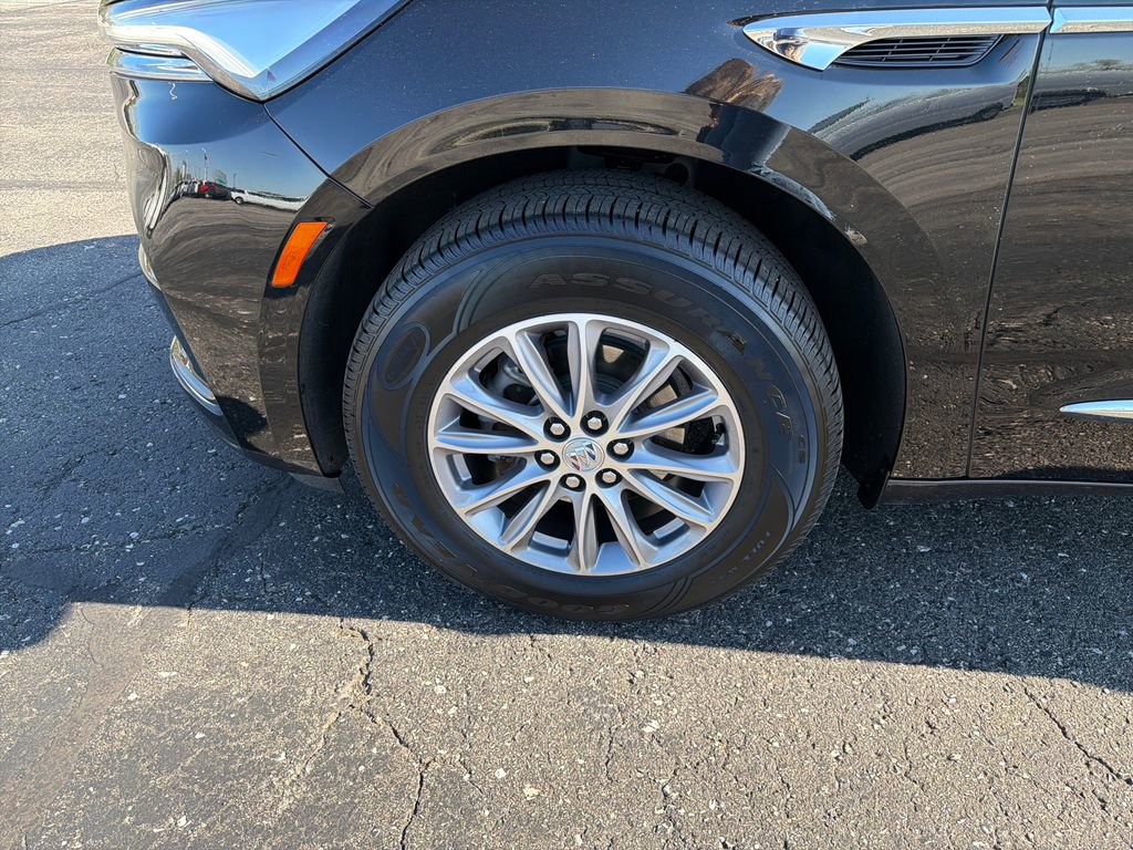 Used 2024 Buick Enclave Essence FWD image 28
