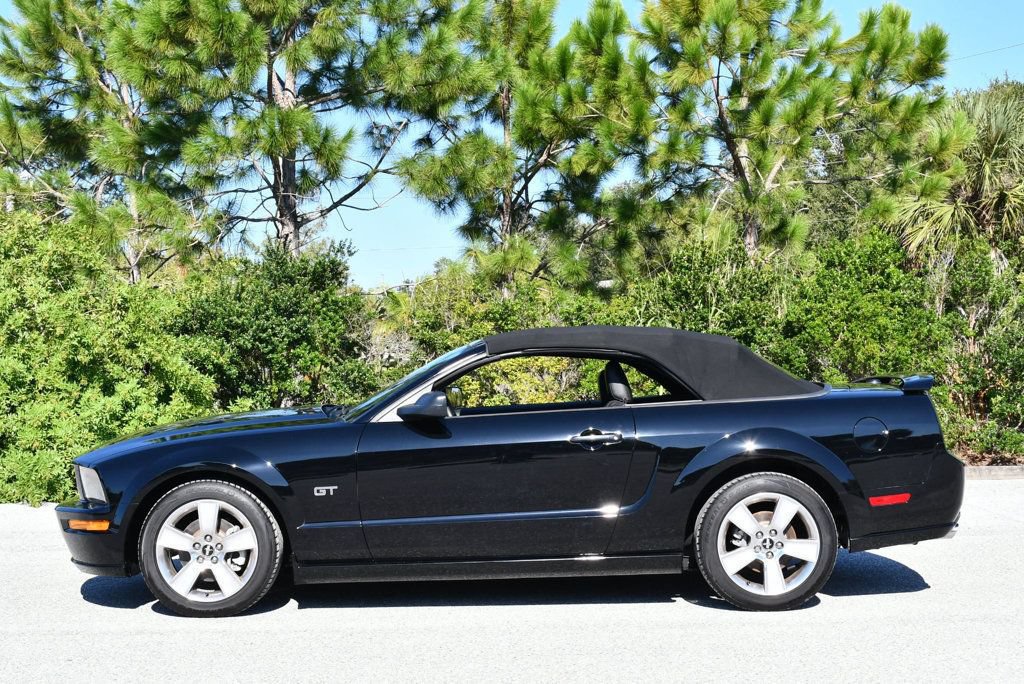 Used 2007 Ford Mustang GT RWD image 35