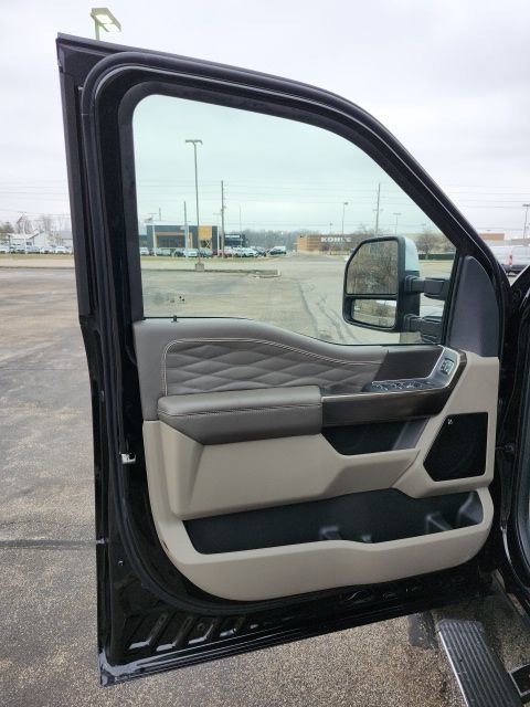 New 2026 Ford F250 Platinum w/ Platinum Plus Package image 38