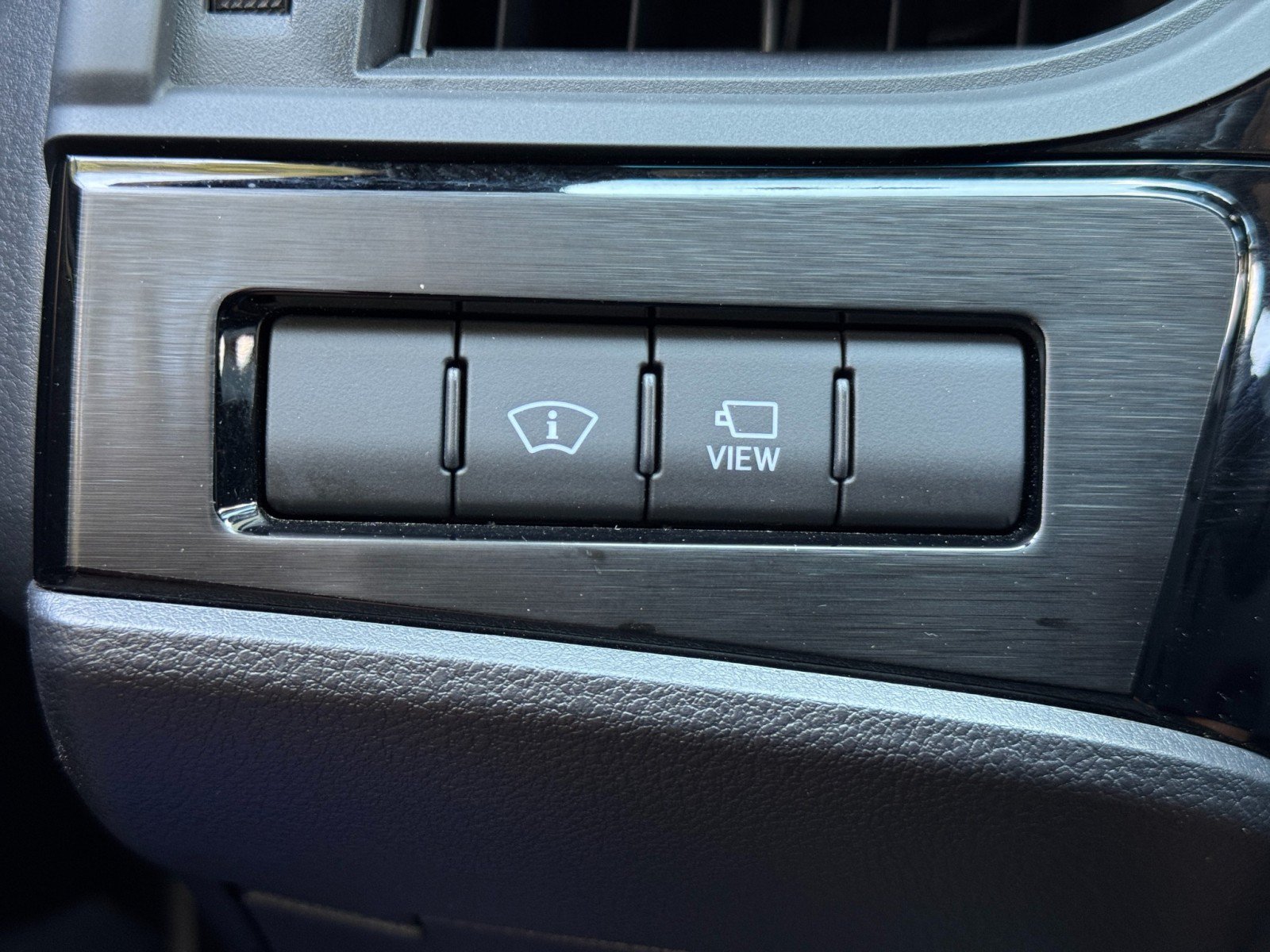 Used 2024 Lexus ES 300h w/ Accessory Package (Z2) FWD image 20