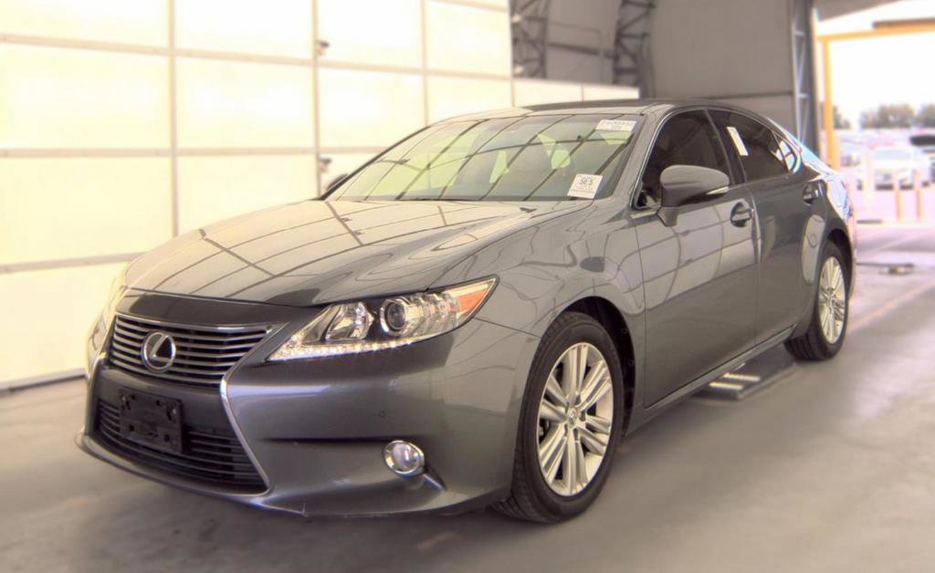 Used 2015 Lexus ES 350 w/ Premium Package FWD image 3