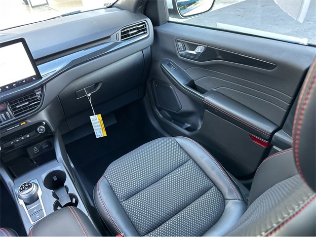 Used 2024 Ford Escape ST-Line Select w/ Tech Pack #2 image 14