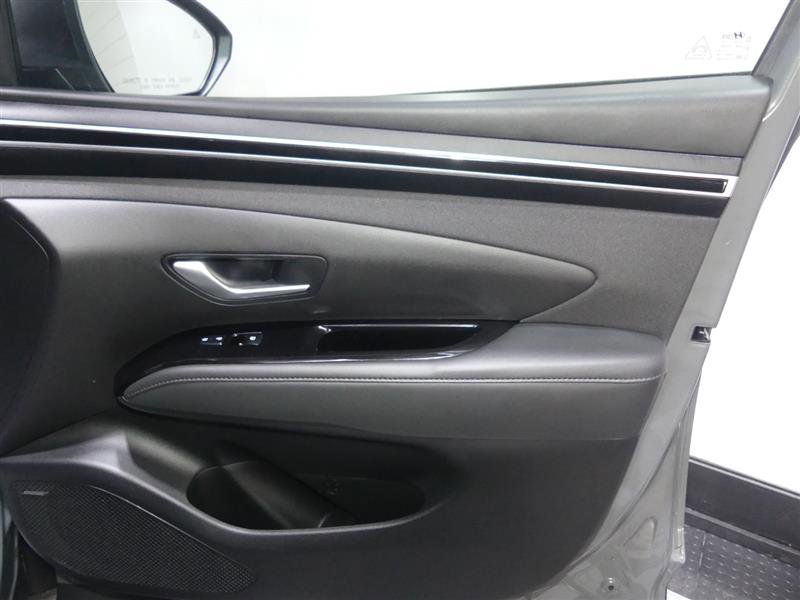 Used 2024 Hyundai Tucson Limited image 19