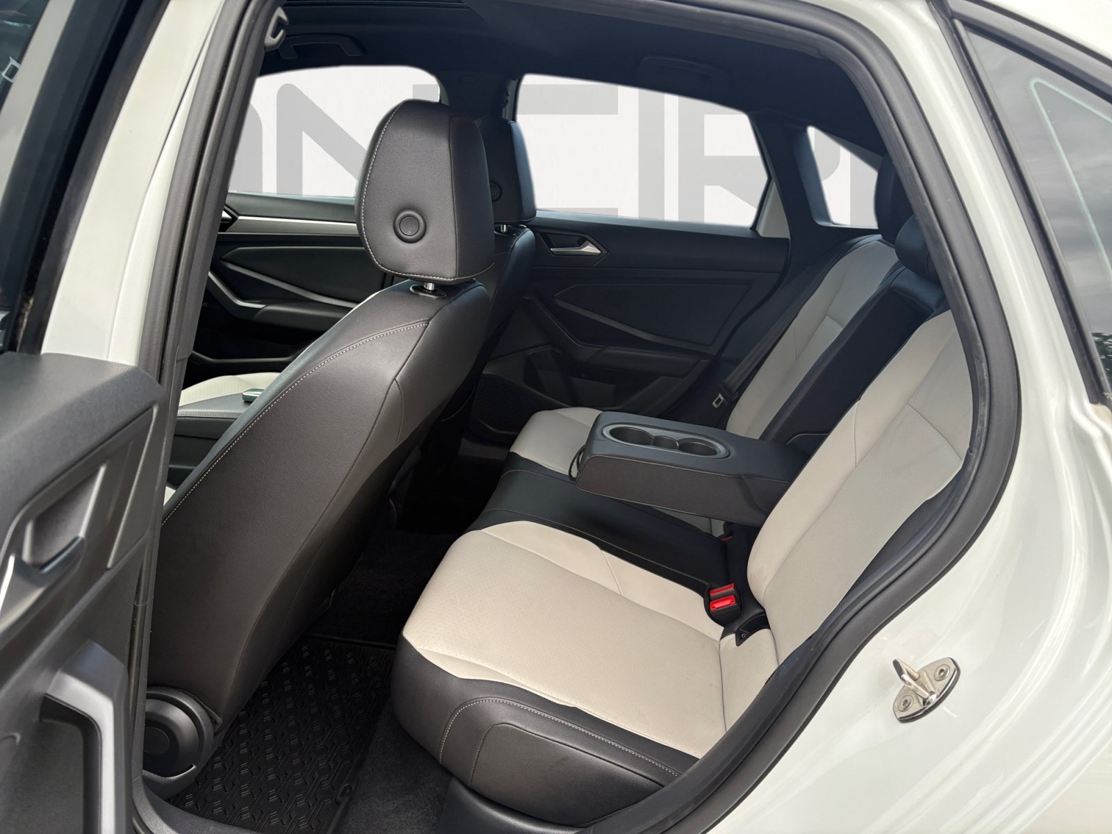 Used 2019 Volkswagen Jetta R-Line FWD image 22