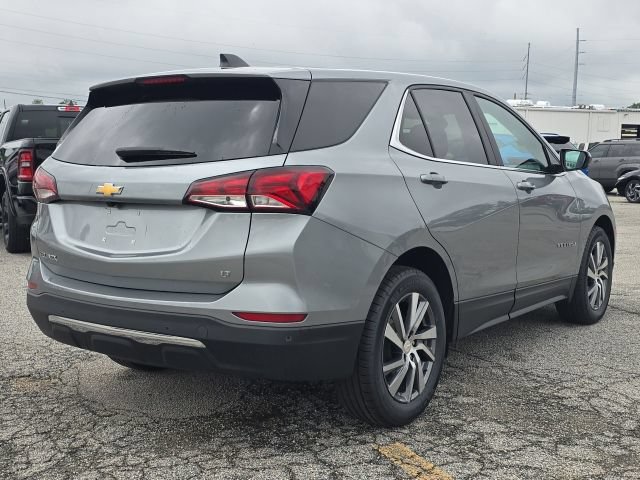 Used 2024 Chevrolet Equinox LT w/ LPO, Floor Liner Package FWD image 5