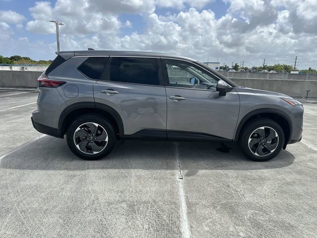 Used 2024 Nissan Rogue SV image 33
